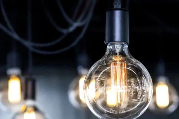 UNDERSTANDING LUX AND LUMENS: A TECHNICAL GUIDE FOR ARCHITECTS & SPECIFIERS