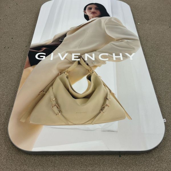 curved corner lightbox (3)